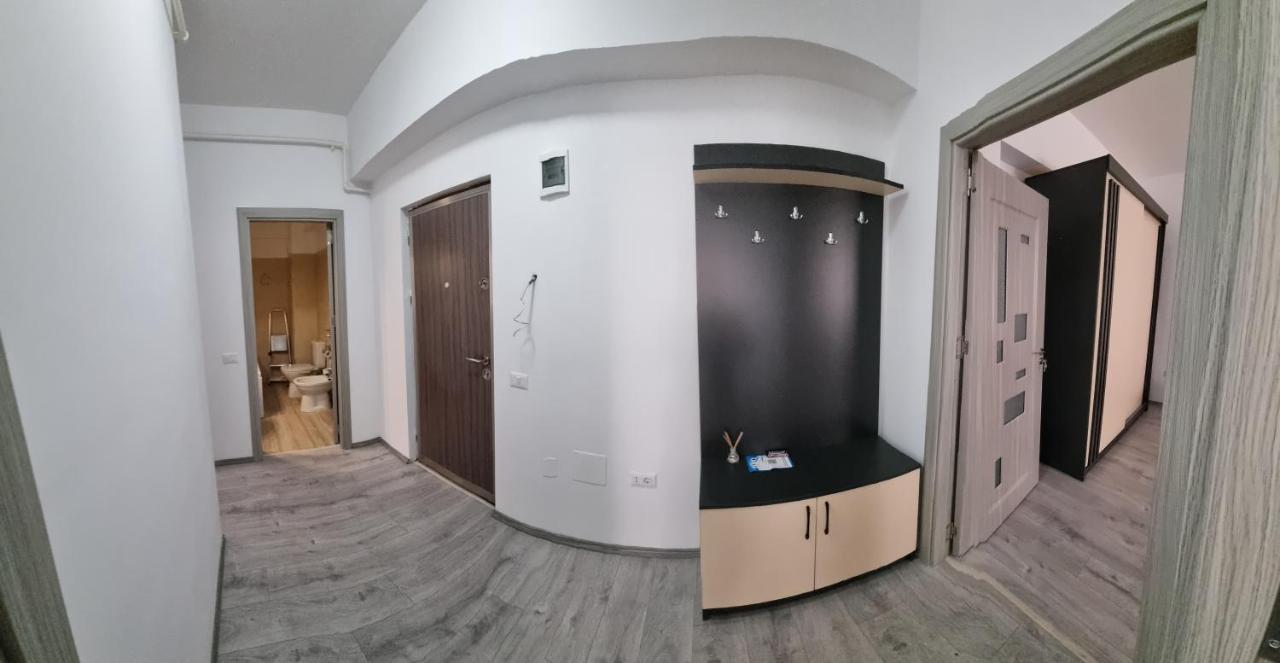 Apartament Mihaela Râmnicu Vâlcea Esterno foto