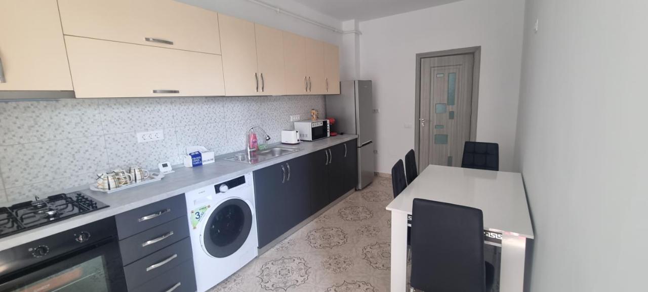 Apartament Mihaela Râmnicu Vâlcea Esterno foto