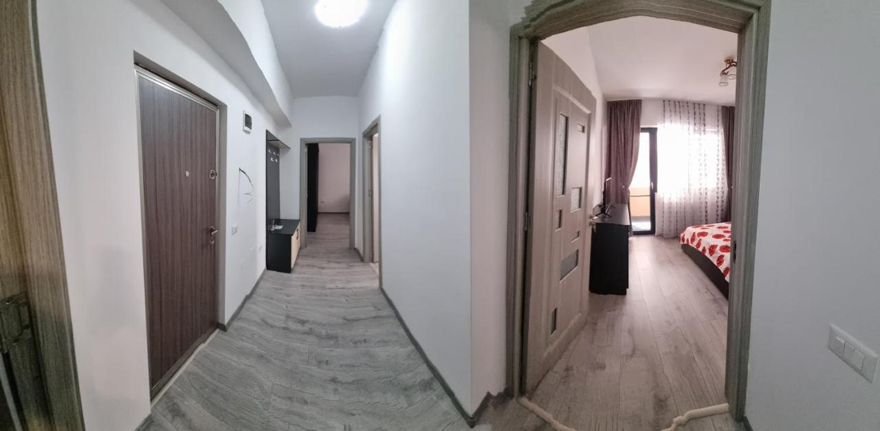 Apartament Mihaela Râmnicu Vâlcea Esterno foto