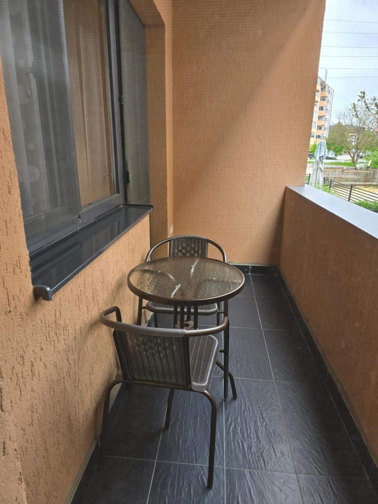 Apartament Mihaela Râmnicu Vâlcea Esterno foto